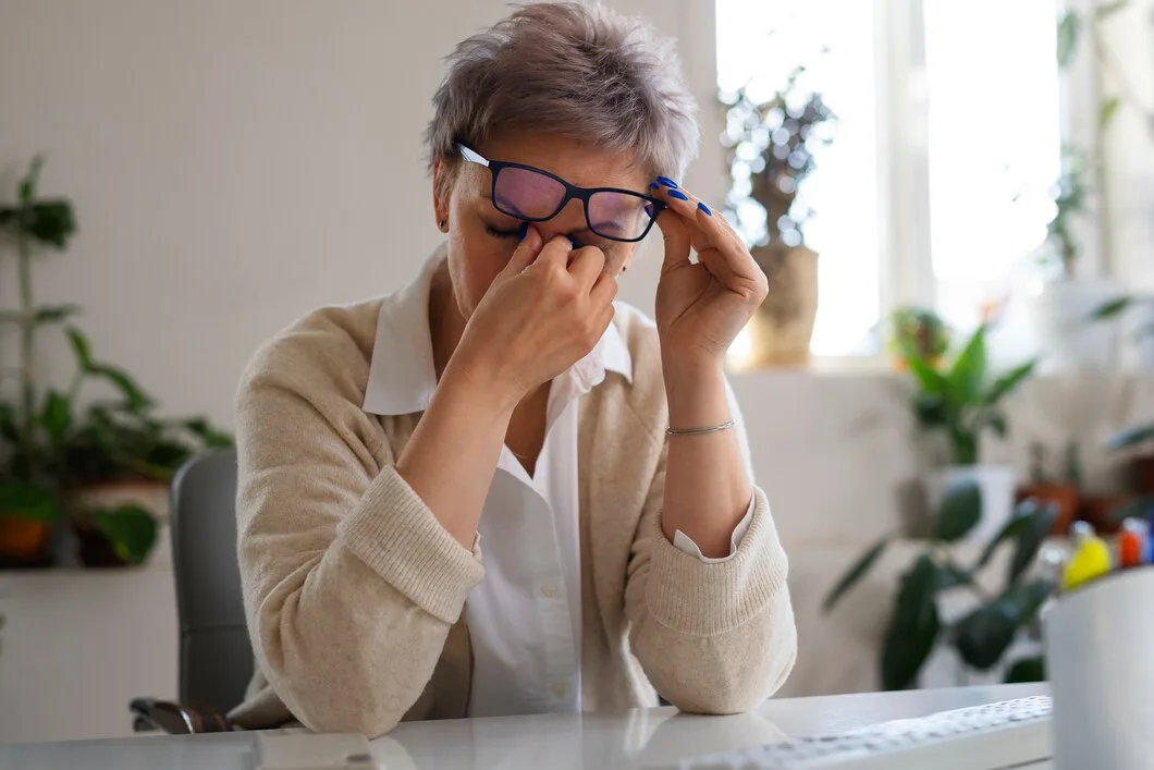 consejos-fatiga-ocular-optica-vidal-jerez-399e