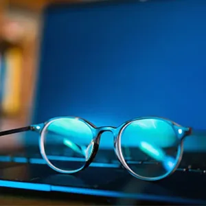 gafas-con-filtro-azul-en-optica-vidal-jerez-el-puerto-3993 gafas-con-filtro-azul-en-optica-vidal-jerez-el-puerto-3993